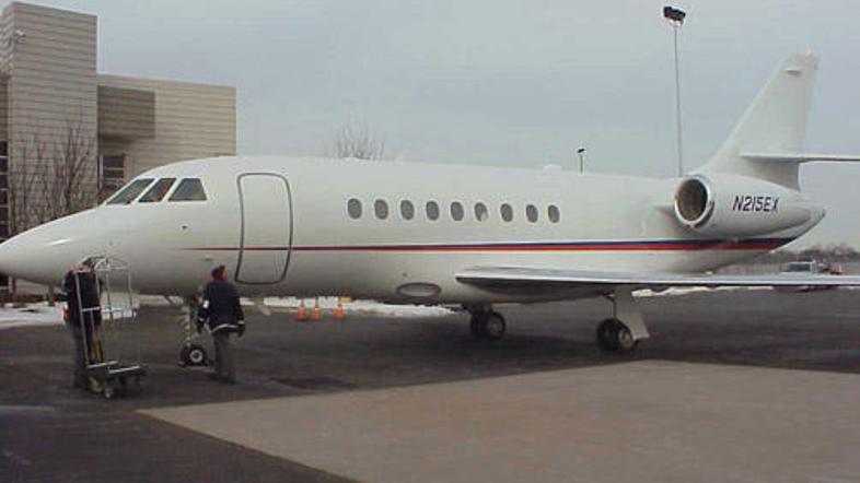 Falcon bo iz Švice prispel predvidoma v petek.