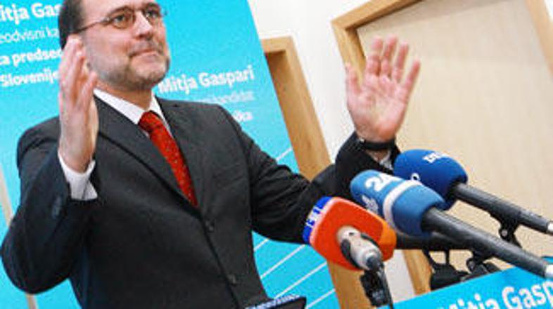 Po besedah Mitje Gasparija je treba bankam pomagati pri povečanju kreditne aktiv