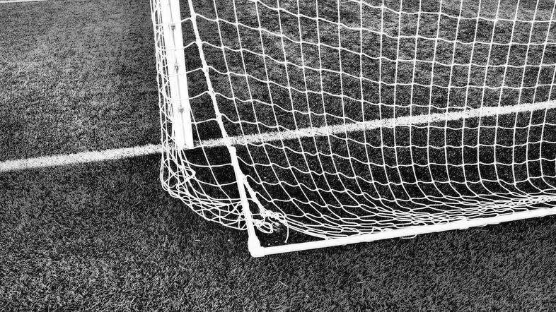 gol mreža nogomet zelenica igrišče
