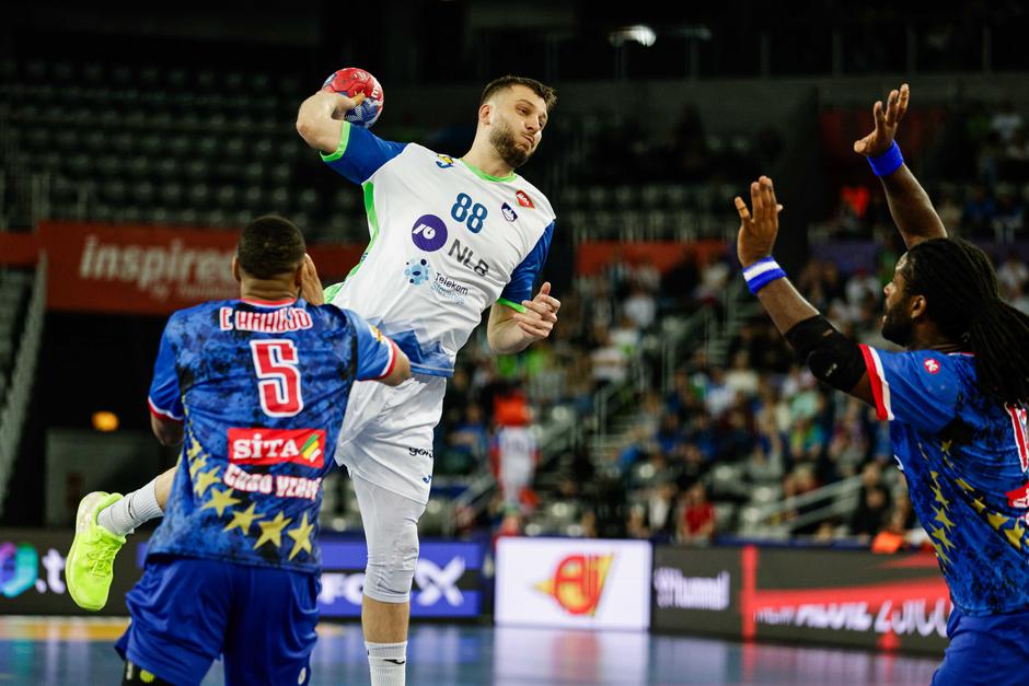 rokomet SP Zelenortski otoki-Slovenija, Aleks Vlah | Avtor: Saša Despot