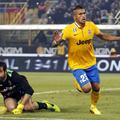 Arturo Vidal po zadetku na tekmi med Juventusom in Bologno