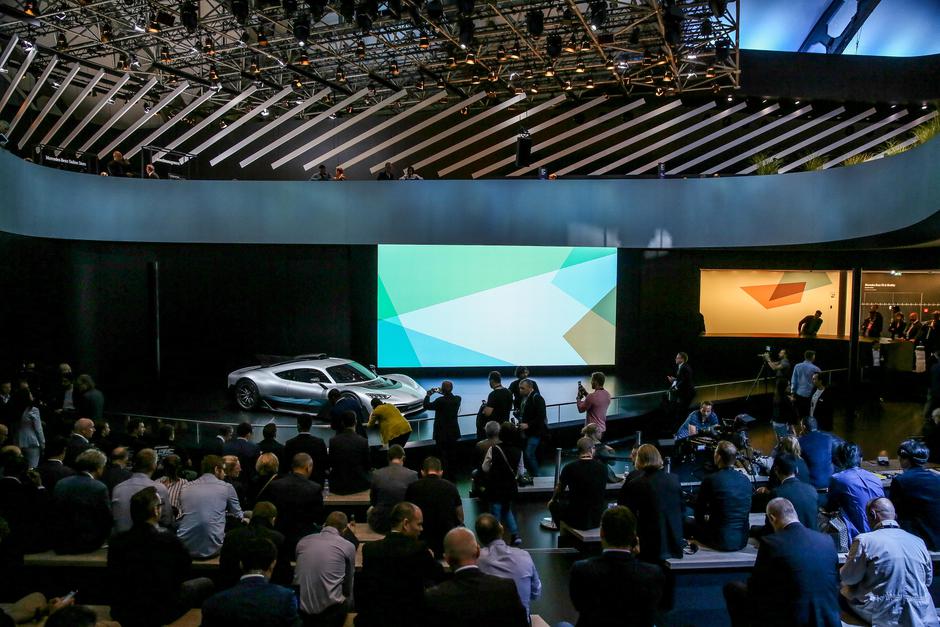 Mercedes-Benz na avtomobilskem salonu v Frankfurtu | Avtor: Saša Despot