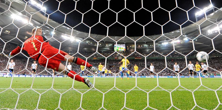 Manuel Neuer Robinho