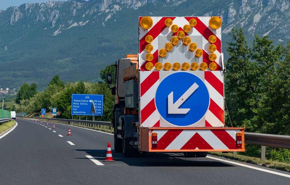 Dela na avtocesti, dars, prenova, delo, obnova, avtocesta | Avtor: Profimedia