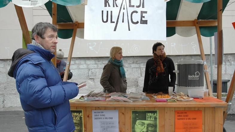 Takole so Kralje ulice prodajali na stojnici januarja lani. Sicer pa časopis pro