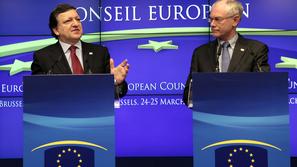 Evropski voditelji so včeraj sprejeli ukrepe za zaščito evra. Predsednik evropsk