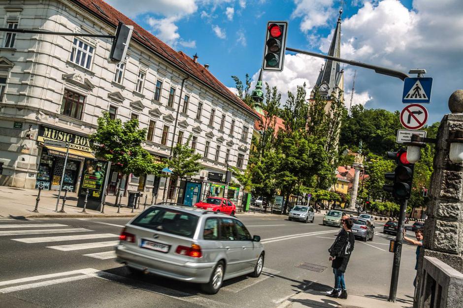 semafor | Avtor: Saša Despot