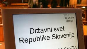 Svetniki niso bili enotni, vendar je bilo podpornikov kmečkega lobija dovolj za 