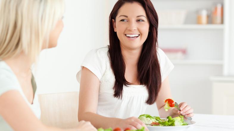 hrana ženska klepet