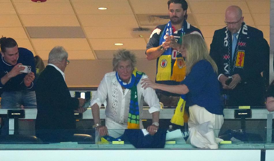 To, kar si je privoščil Rod Stewart, je naravnost nezaslišano