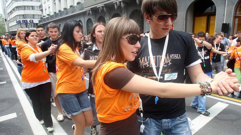 <slovenija>15.05.09, cetvorka, maturanti, ples cetvorke, ljubljana, foto: 