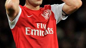 Van Persie Arsenal Wolverhampton Premier League