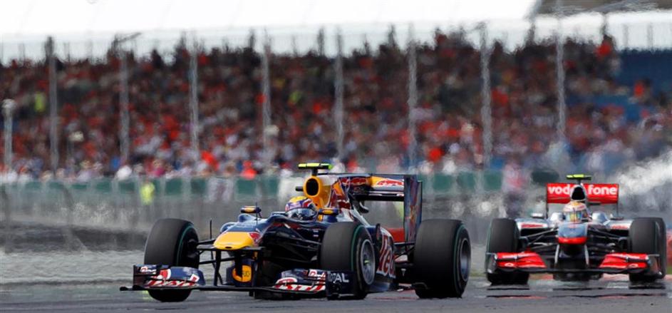 VN VB Silverstone 2010 dirka Mark Webber Lewis Hamilton Red Bull McLaren
