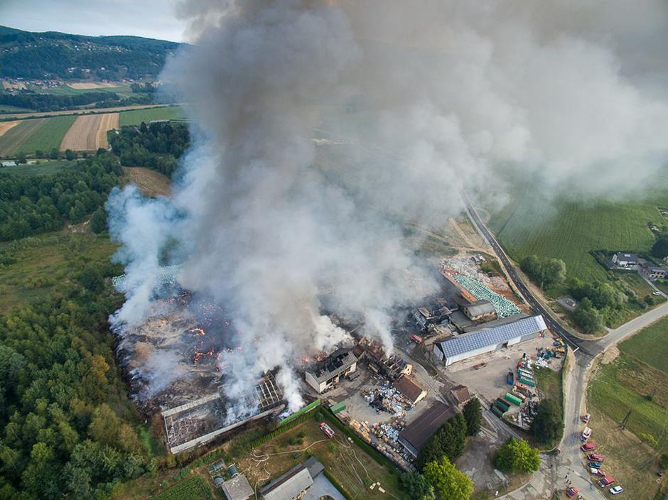 požar Zalog Straža | Avtor: Manfred von Richthofen