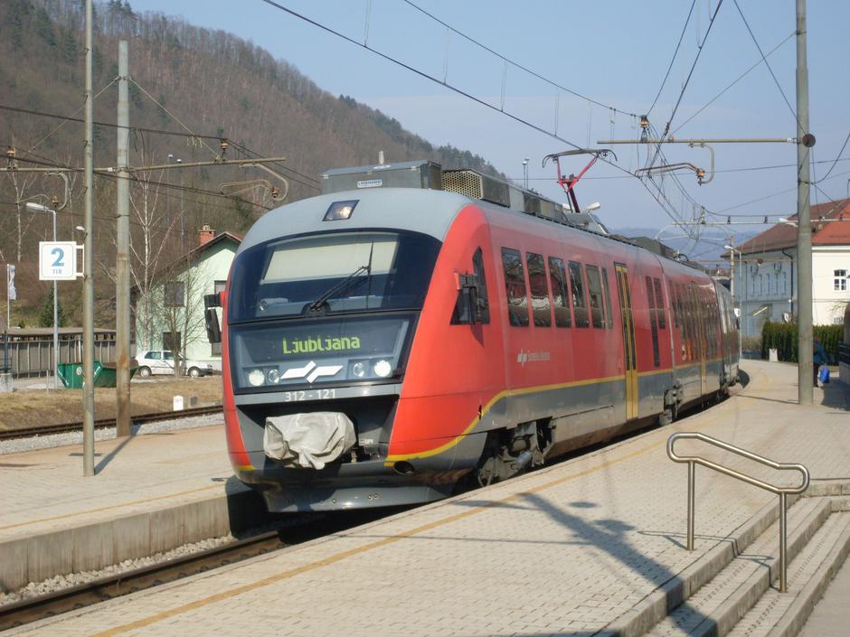 vlak Litija Slovenske železnice | Avtor: SŽ