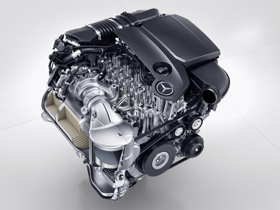 motor, 16V, motorna glava, ventili, | Avtor: Daimler