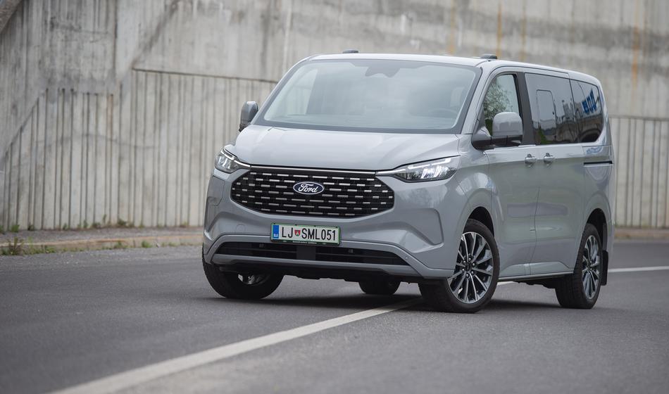 Pozabite na dizla, tourneo PHEV je novi švicarski nož velikih družin