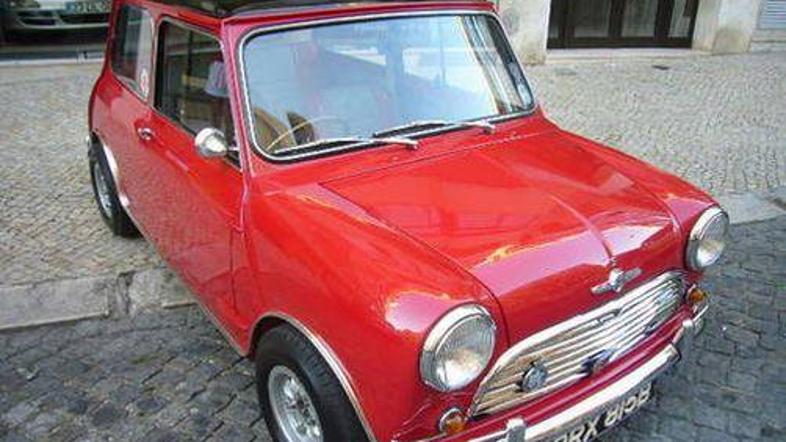 Navduši že pogled.