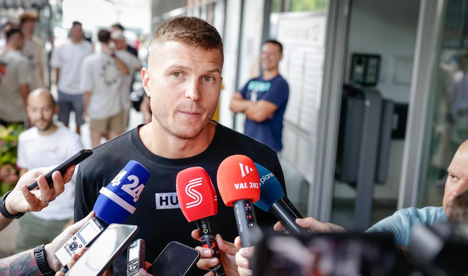 Kaj se je v garderobi dogajalo po porazu s Srbijo? "Vsi smo se počutili zelo slabo"