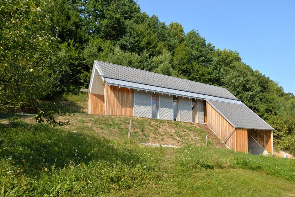 lesena hiša | Avtor: Miran Kambič