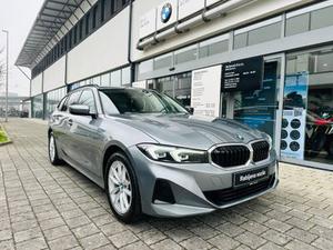 BMW Serija 3 320i (AT)