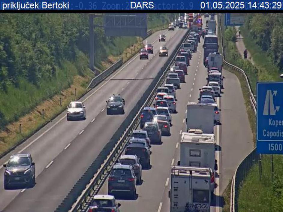 Prometna nesreča, zastoj, obalna hitra cesta