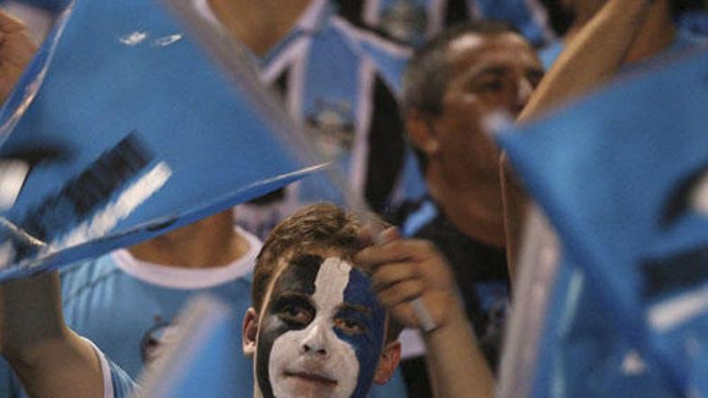 Zvesti navijači Gremia so ob zapravljeni priložnosti ostali brez besed.