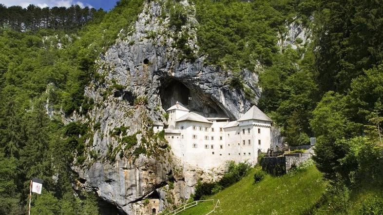 obiskanost, Predjamski grad