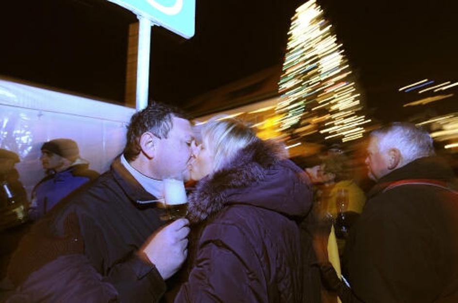 Silvestrski poljub v Kamniku.