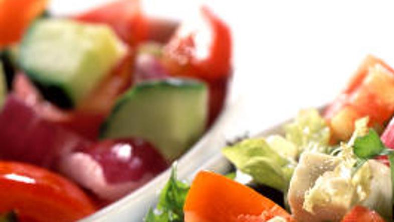 Po želji lahko dodate tudi feta sir.