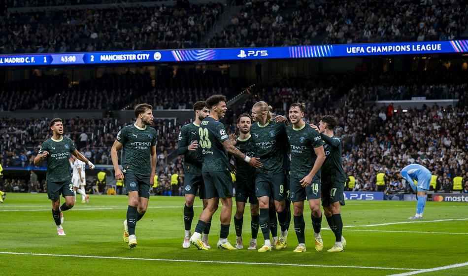 City po preobratu slavil v Madridu, Arsenal ostaja stoodstoten