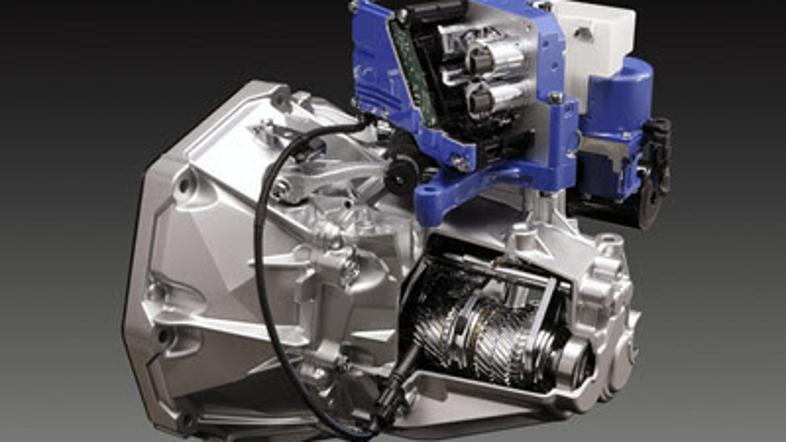 Suzukijev polavtomatski menjalnik