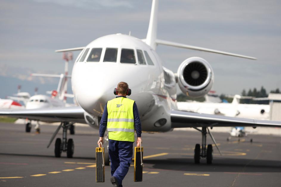 slovenija 16.10.09, falcon, vladno letalo, brnik, foto: bostjan tacol