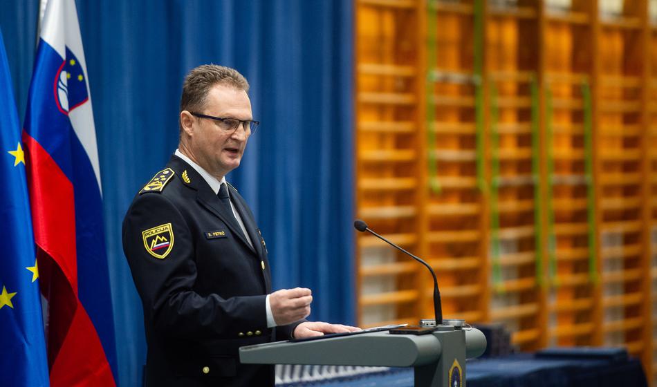 Direktor policije odredil strokovni nadzor nad PU Novo mesto