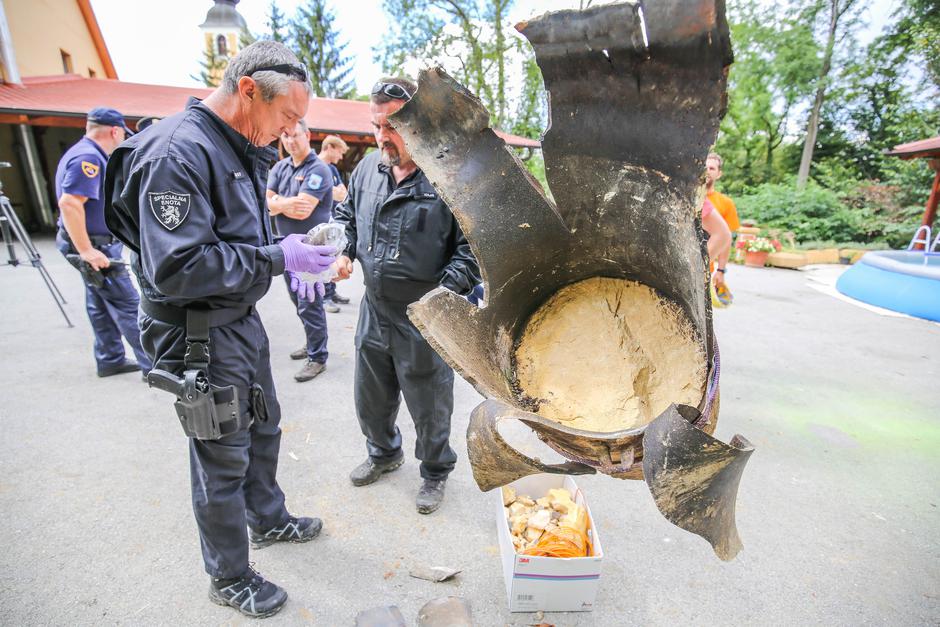 razstrelitev bombe | Avtor: Saša Despot