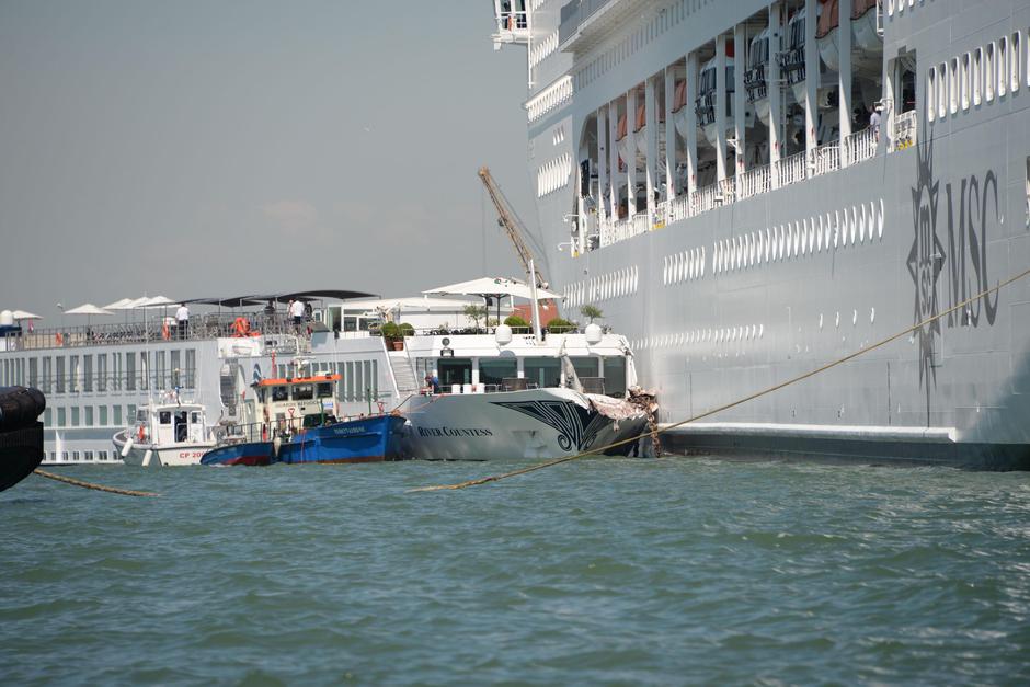Nesreča ladje v Benetkah | Avtor: Epa