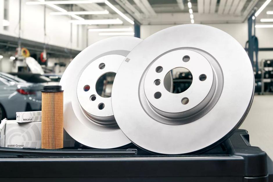 BMW servis | Avtor: BMW