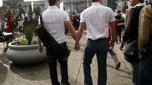 Istospolno usmerjeni pari na Švedskem so končno dobili možnost poroke.