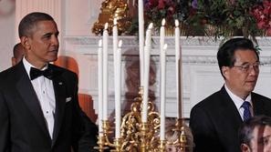 Ameriški predsednik Barack Obama je kitajskega predsednika v Beli hiši sprejel z