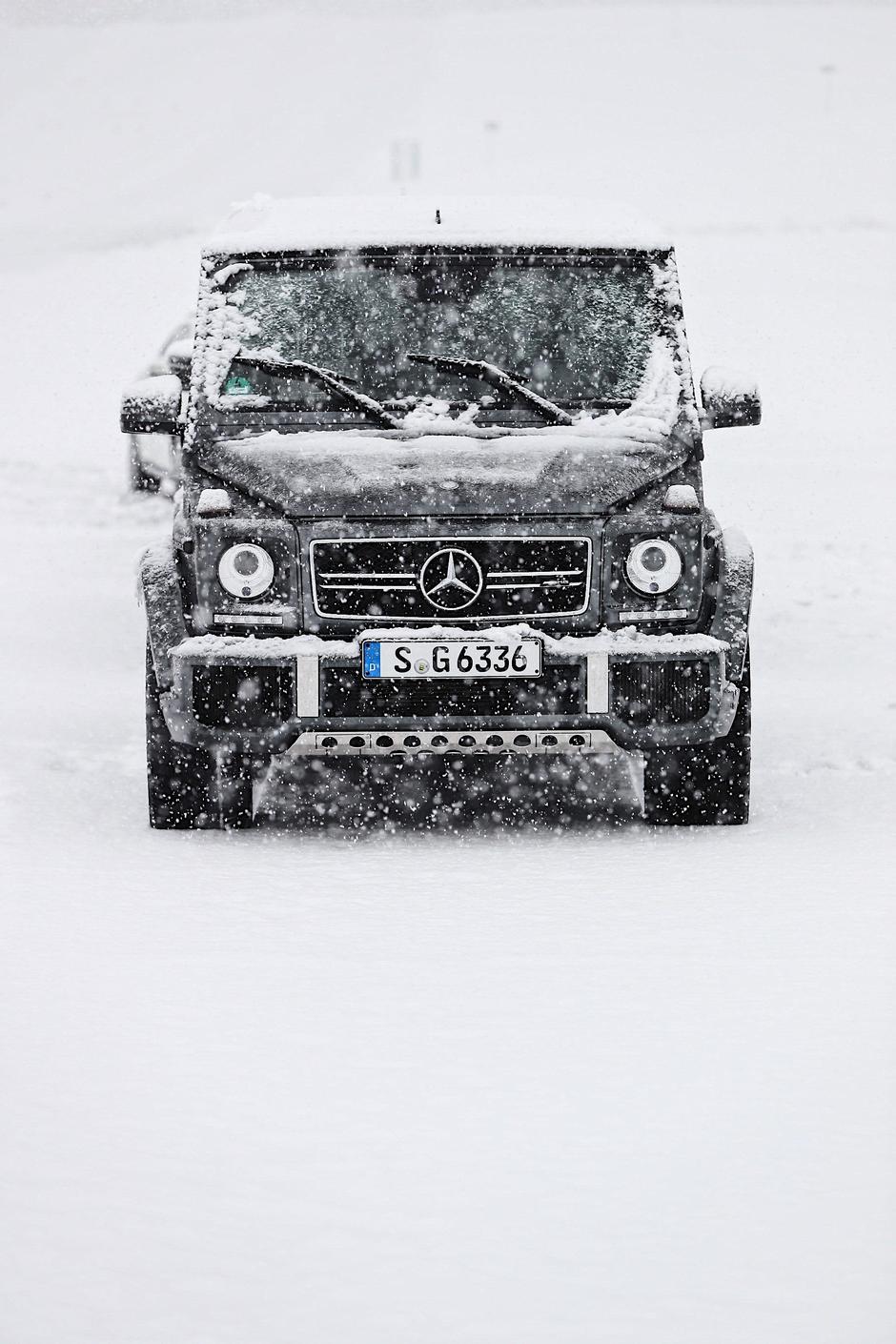 Mercedes-Benz 4MATIC | Avtor: Žiga Intihar
