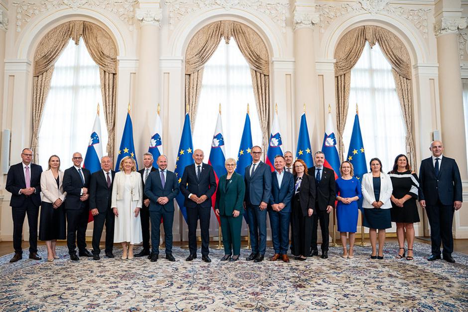 Vlada, Janez Janša pri Nataši Pirc Musar | Avtor: Danijel Kovačič Grmek