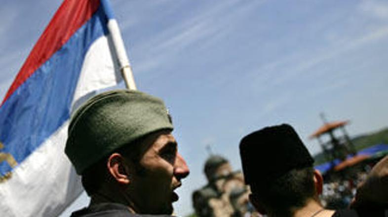 Srbski vojni veterani zahtevajo plačilo za delo med leti 1998 in 1999.