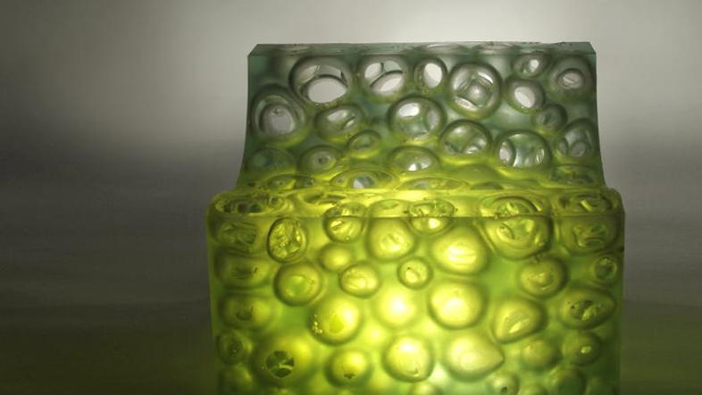 SuperFoam z ujetimi "mehurčki zraka".