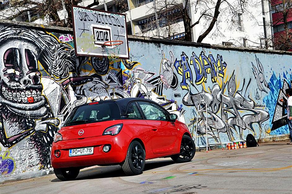 Opel adam