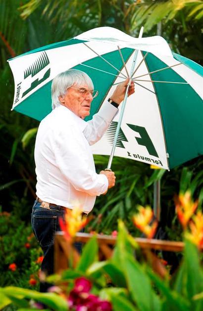 Bernie Ecclestone ponavlja, da Rupert Murdoch formule 1 ne bo kupil. (Foto: Reut