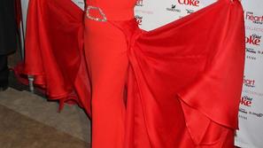 Joan Collins se je spravila na Jennifer Aniston. (Foto: Flynet)