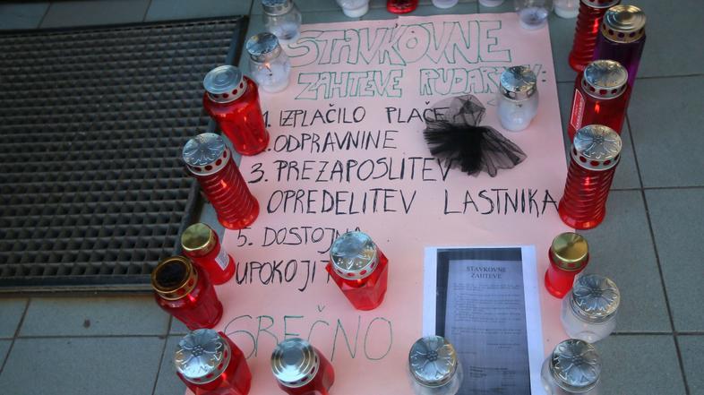 slovenija 12.03.14. rudarji v jami, stavka RTH, savski rov, rudnik Trbovlje, fot