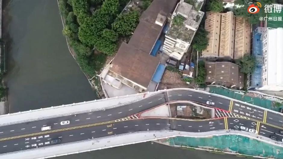 Hipa na štiripasovnici | Avtor: Youtube