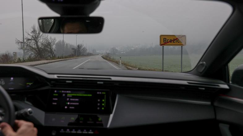 Asistenčni sistemi polsamodejna vožnja