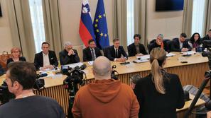 Podpis sporazuma o pokojninski reformi